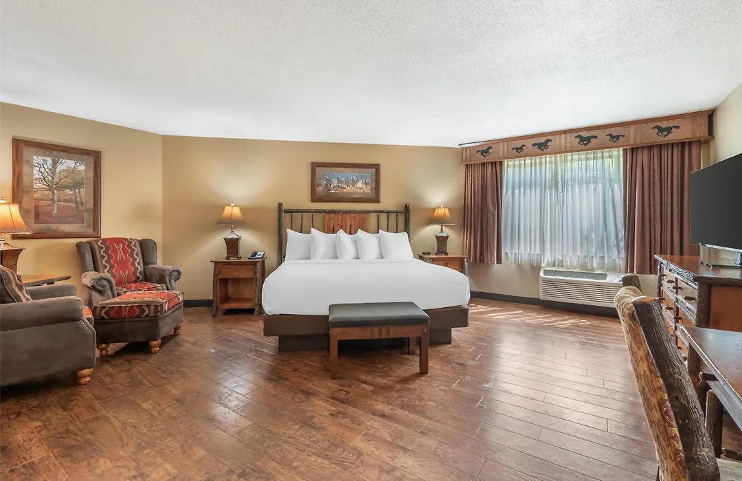Best Western Plus Kelly Inn & Suites-1
