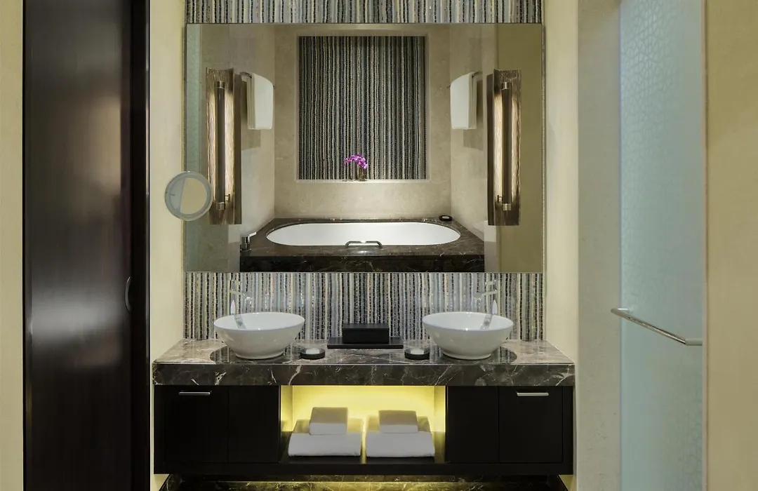 Grand Hyatt Abu Dhabi Hotel & Residences-1