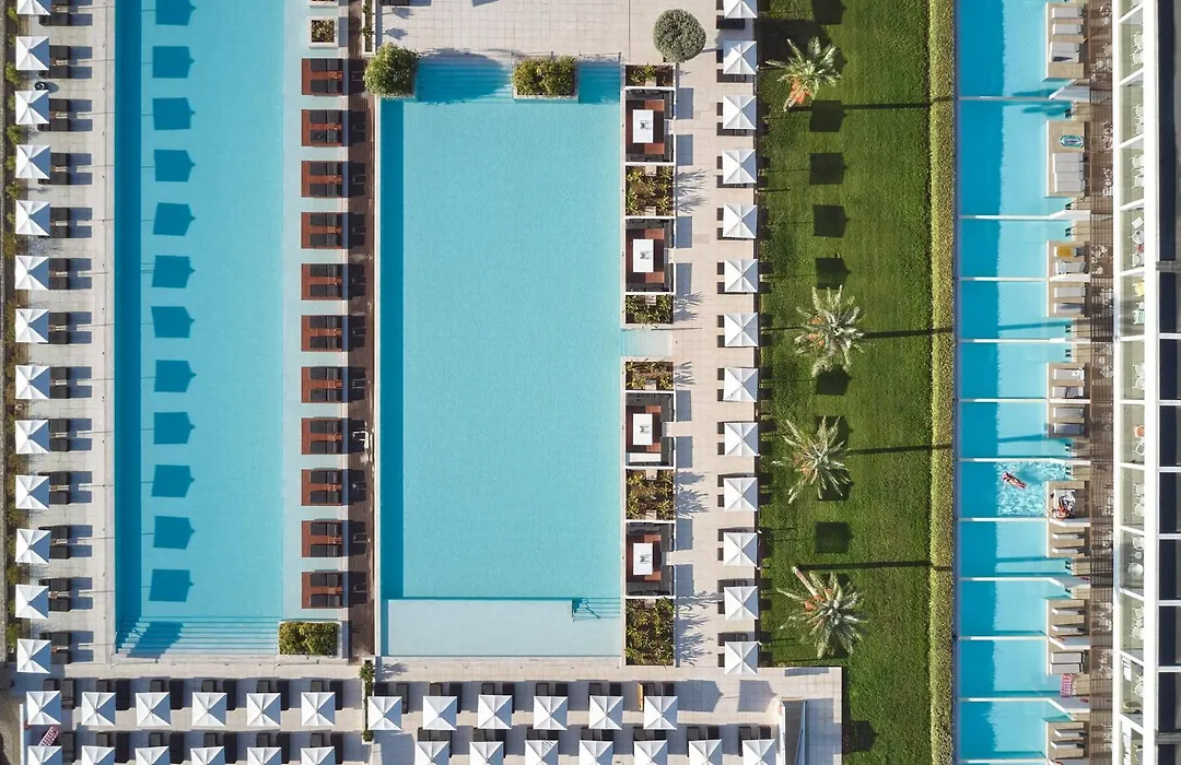 Gennadi Grand Resort-1