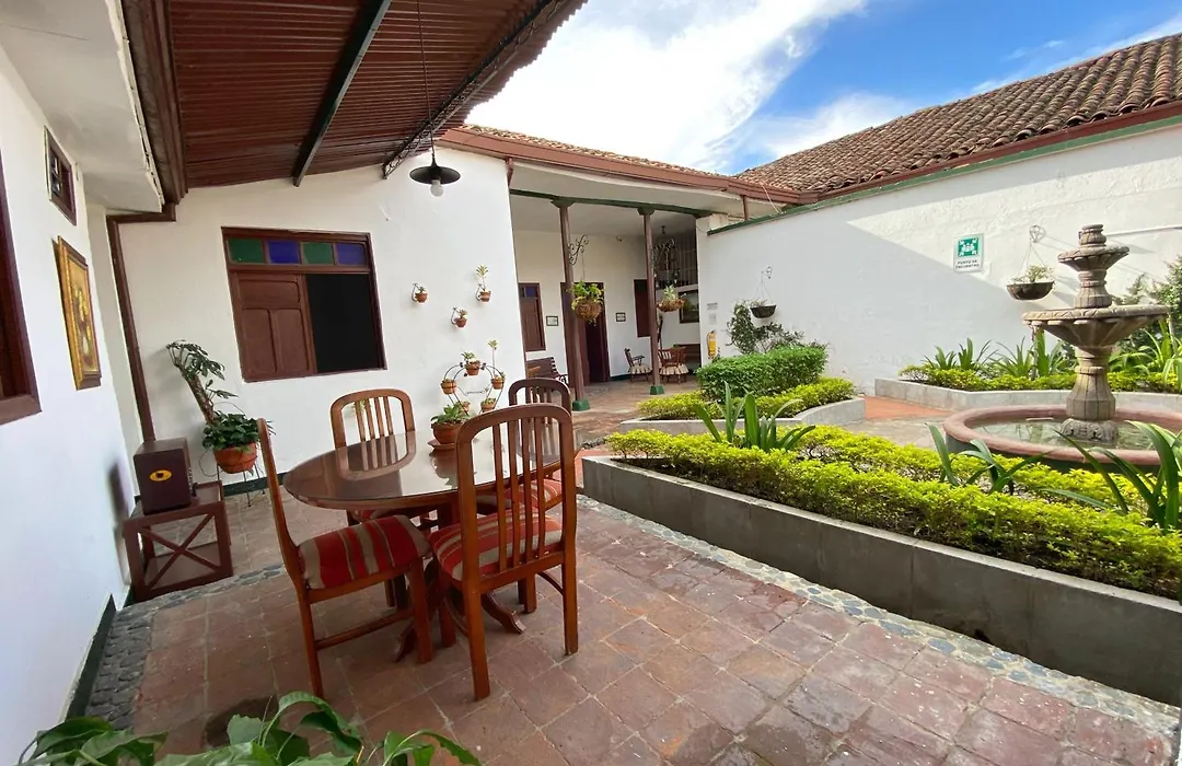 Hotel Casa Antigua Buga-1