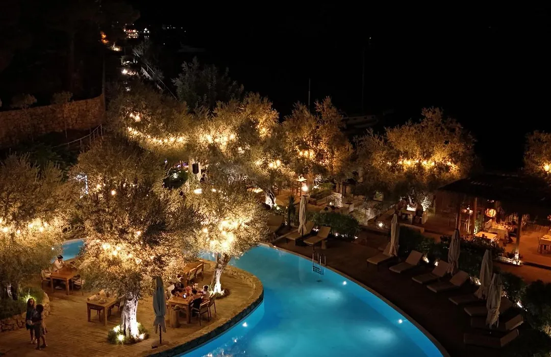Z-Villas Beach Hotel-1