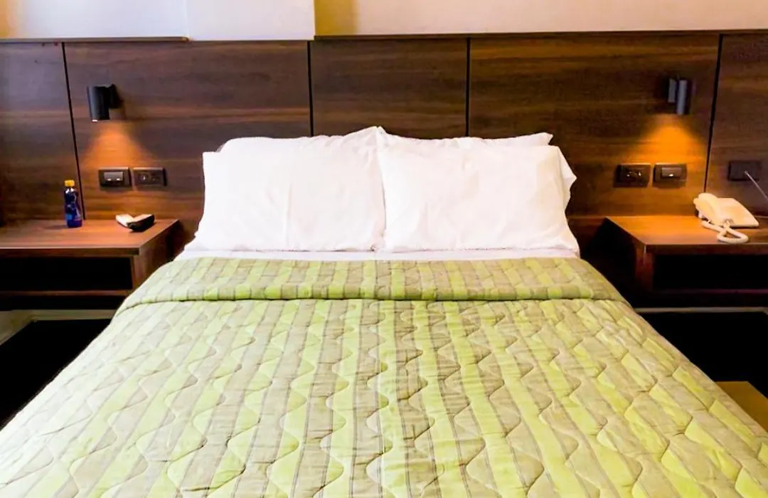 Hotel Delfin Rosado-1