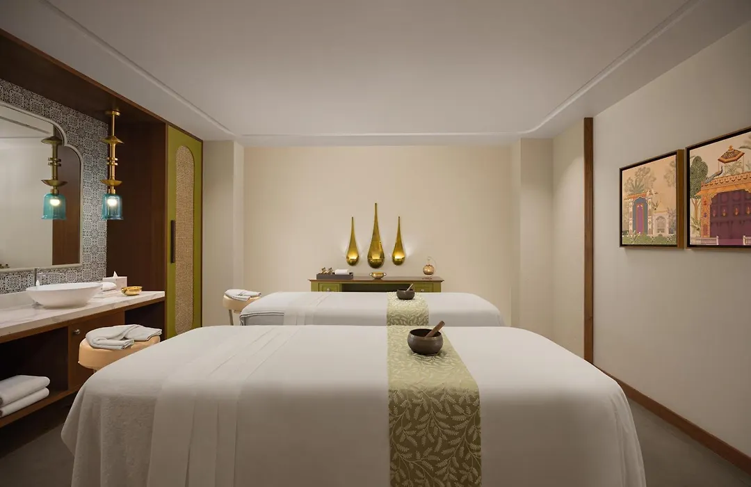 Aloha On The Ganges By Leisure Hotels-1
