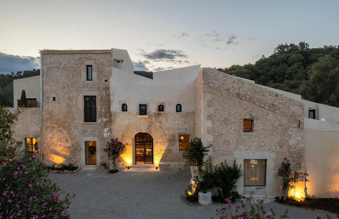 The Lodge Mallorca, Small Luxury Hotels-1