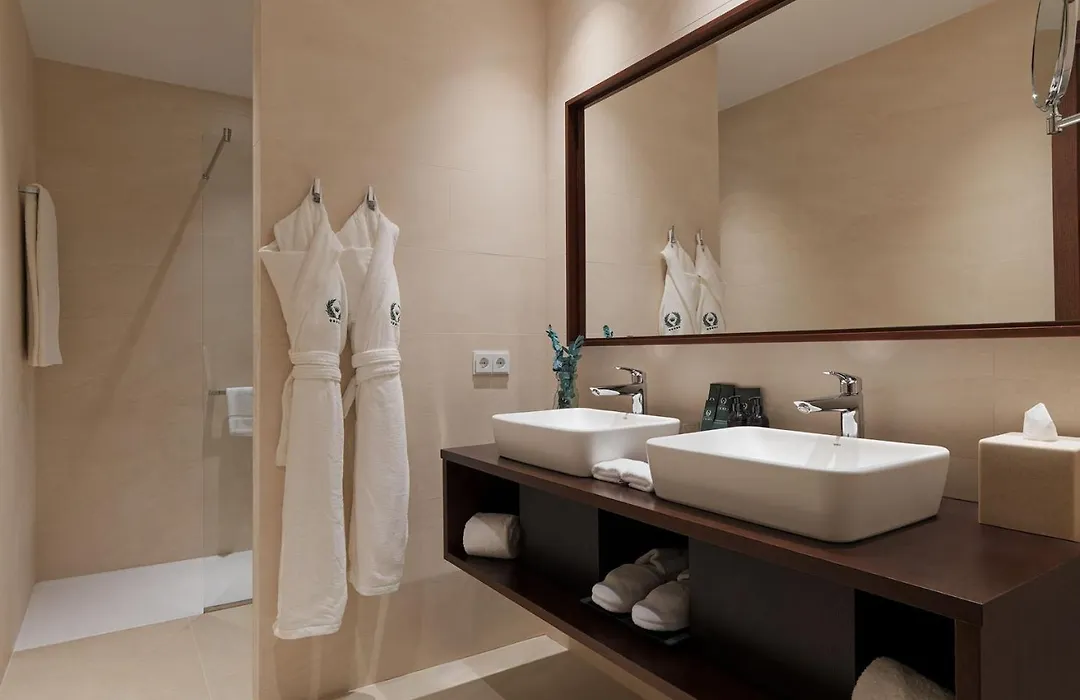 Gran Hotel Taoro-1