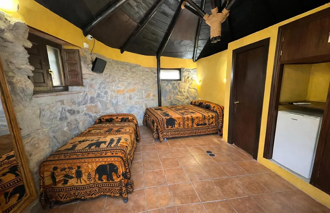 Hotel Selwo Lodge - Animal Park Tickets Included-1