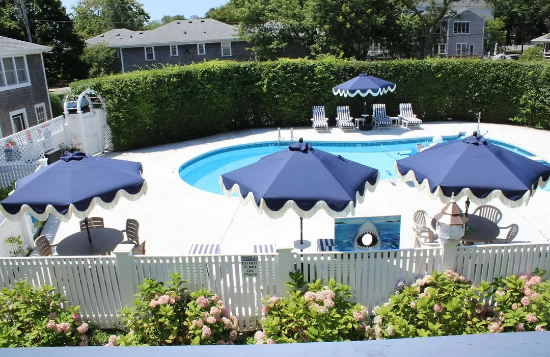 Edgartown Commons-1