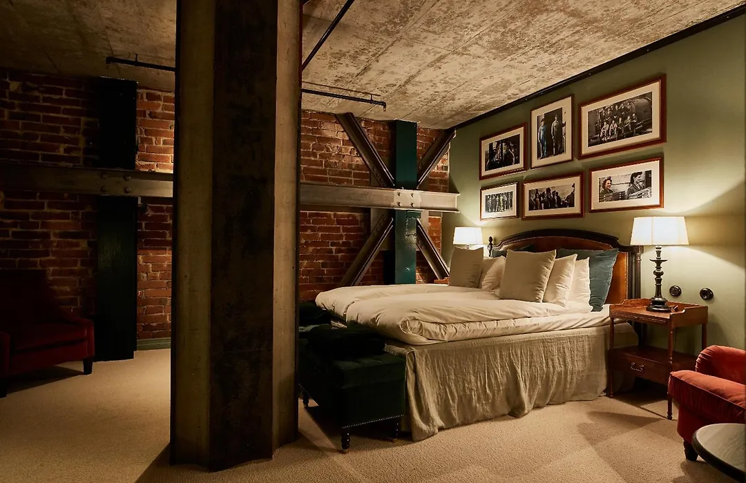 Steam Hotel-1