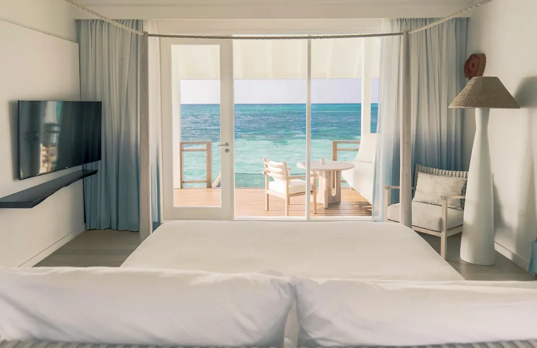 Lux* South Ari Atoll Resort & Villas-1