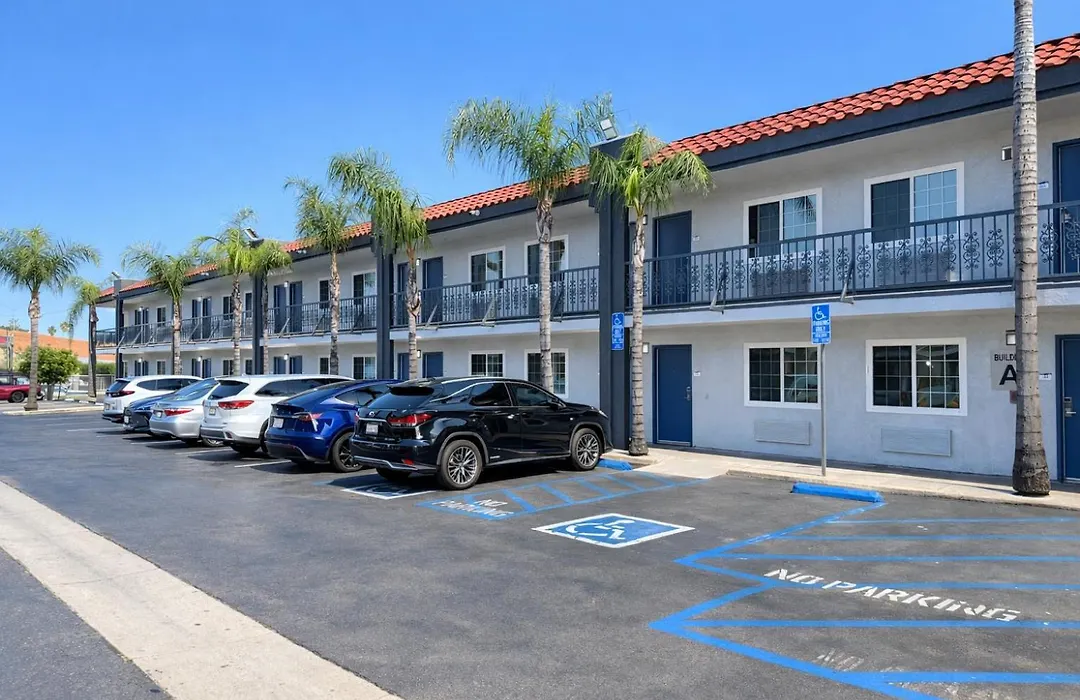 Express Inn & Suites Ontario Airport-1