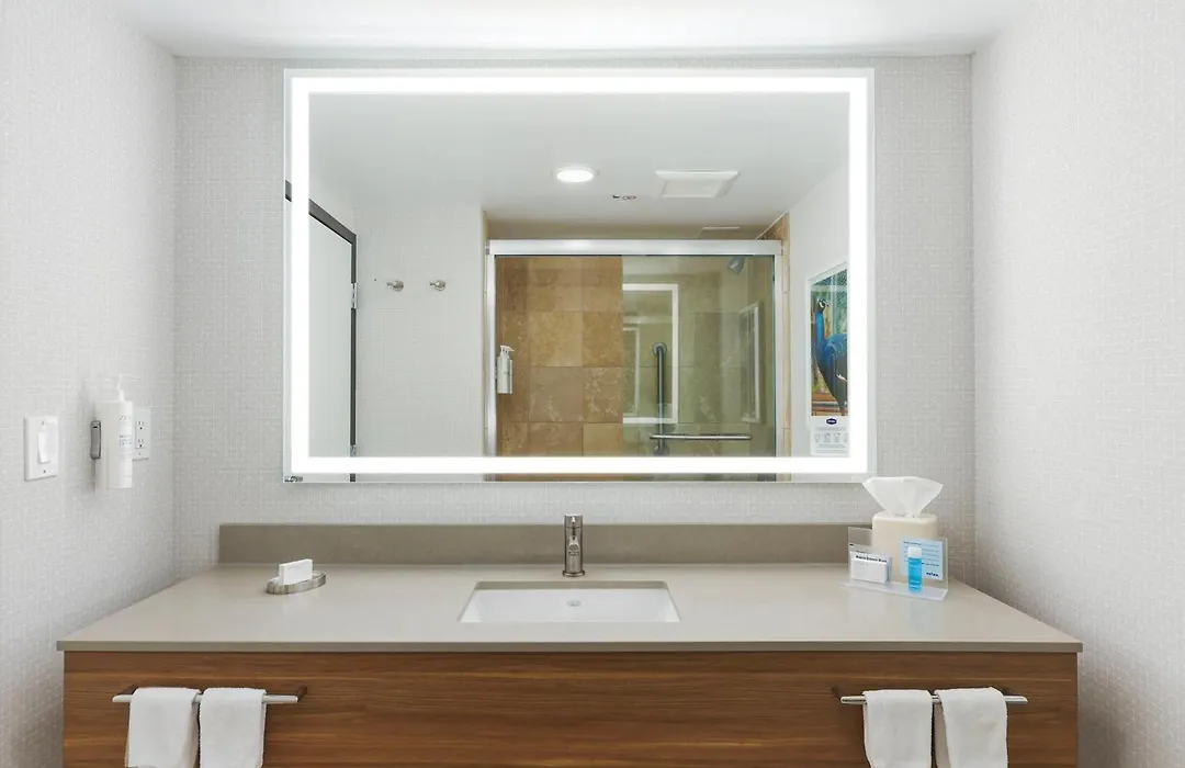 Hampton Inn Miami-Coconut Grove/Coral Gables-1