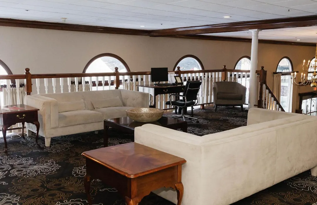 Colonial Hotel-1