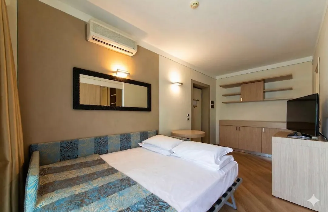 Lake Garda Resort-1