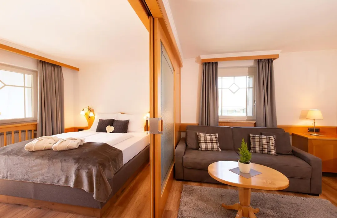 Aktiv & Wellnesshotel Zentral-1