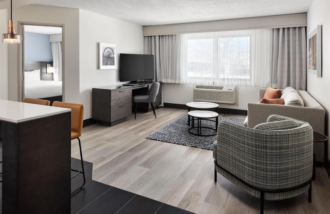 Doubletree By Hilton Racine Harbourwalk-1