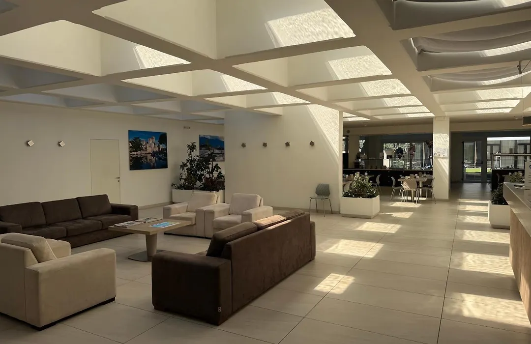 Hotel Residence Holiday-1