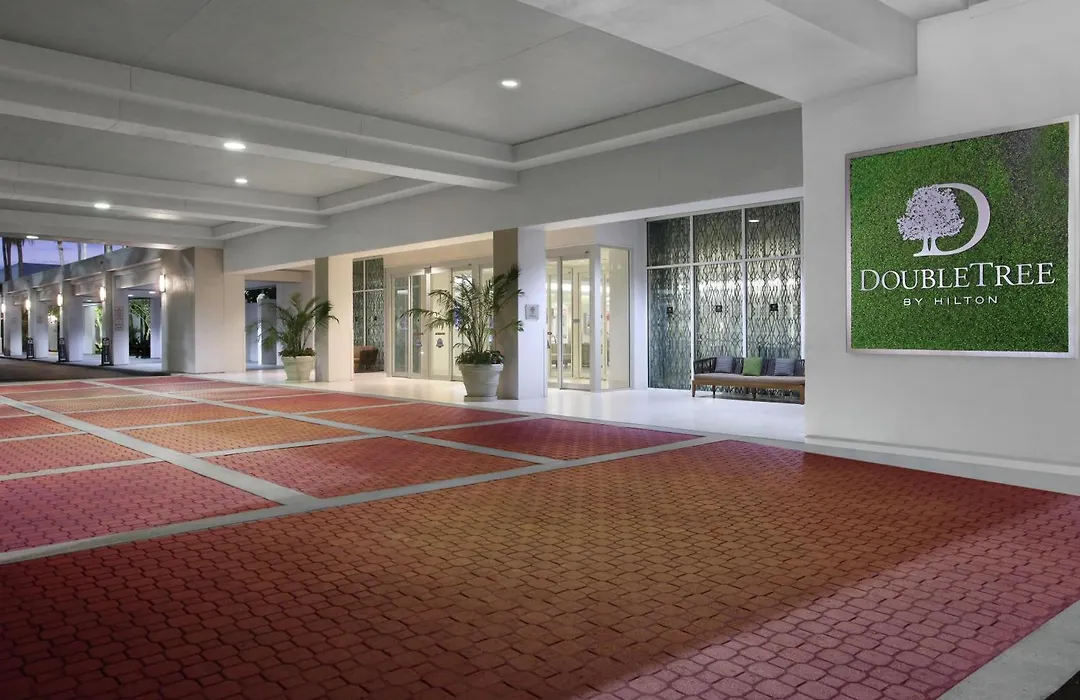Doubletree By Hilton At The Entrance To Universal Orlando-1