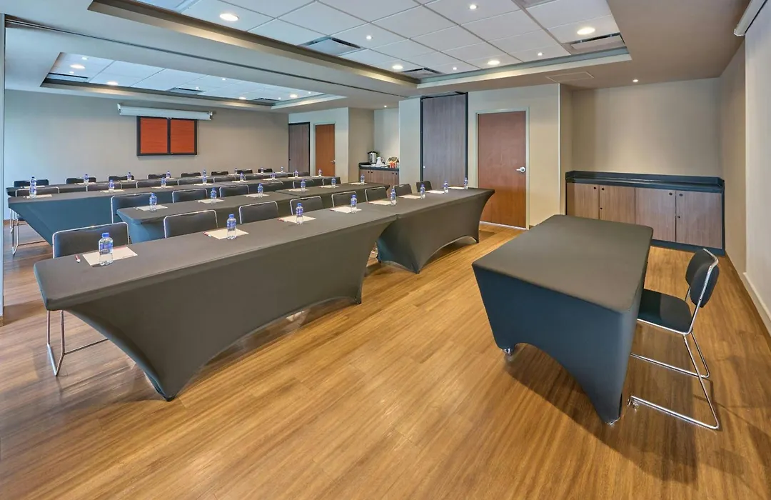 City Express Suites By Marriott Queretaro-1