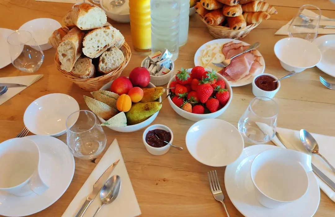 Le Petit Relais-1