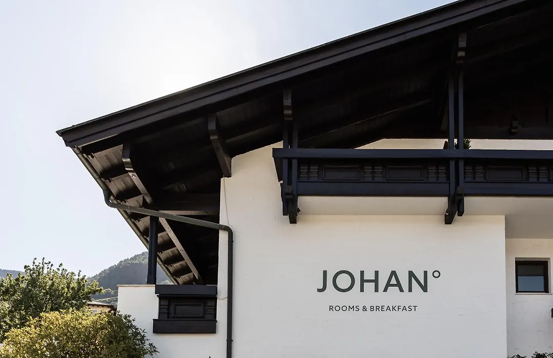 Johan - Rooms & Breakfast Merano-1
