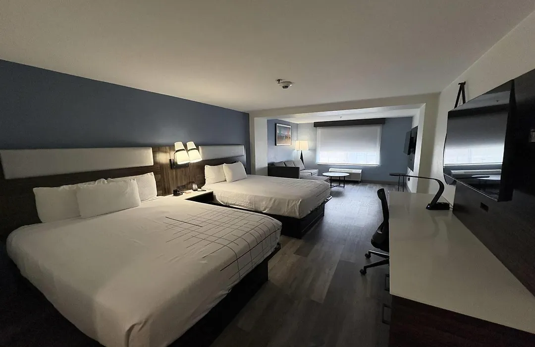 La Quinta By Wyndham Dodge City-1