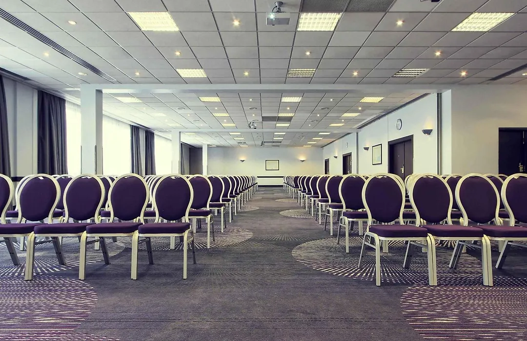 Mercure Paris Velizy-1