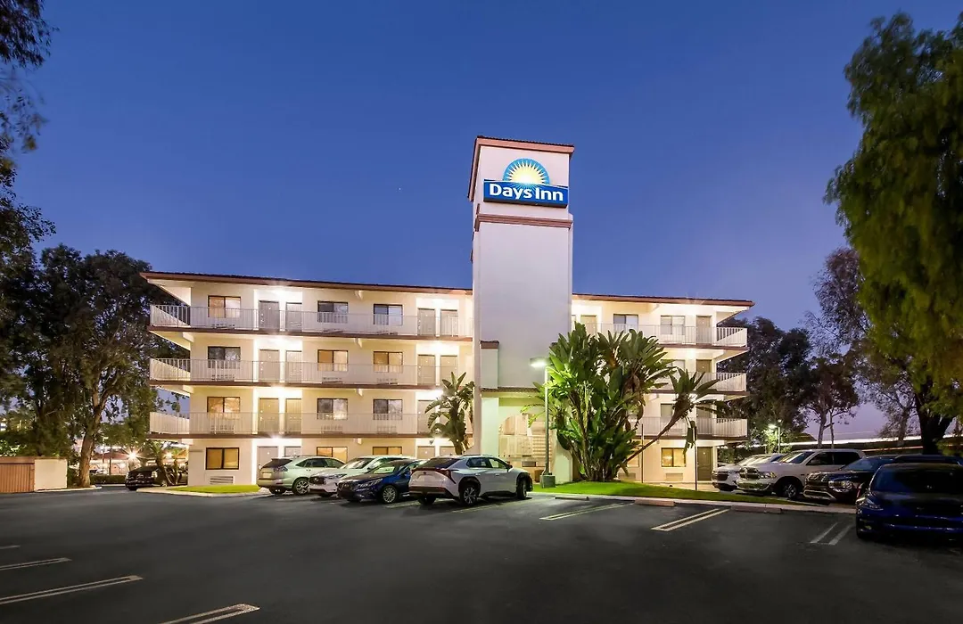 Days Inn By Wyndham Buena Park Anaheim-1