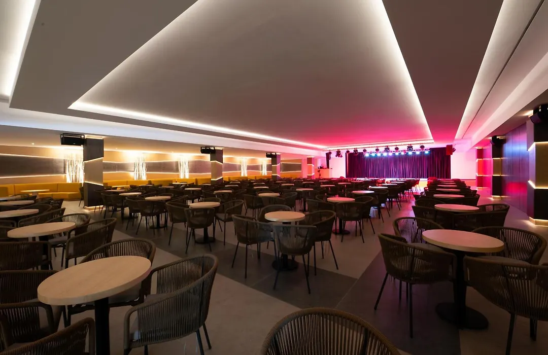 Hotel Club Cala Romani-1