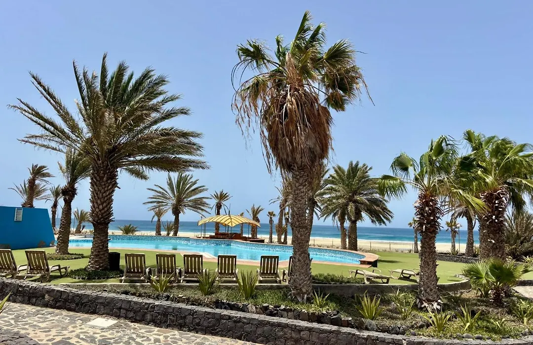 Lam Hotel Foya Branca-1
