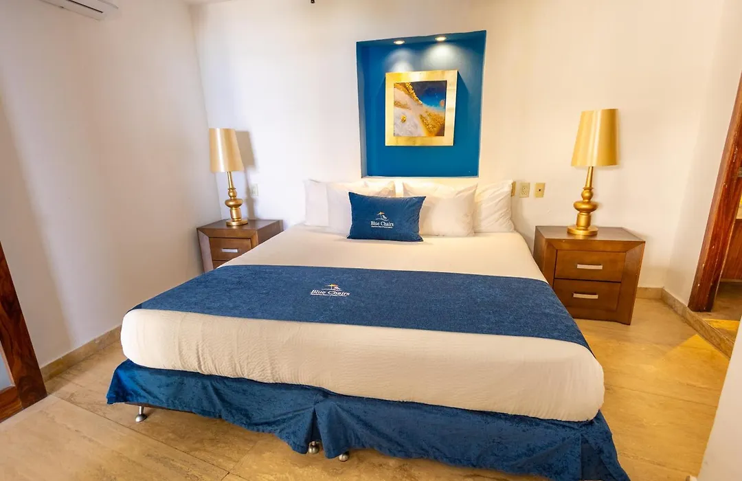 Blue Chairs Beachfront Resort Puerto Vallarta - Adults Only-1