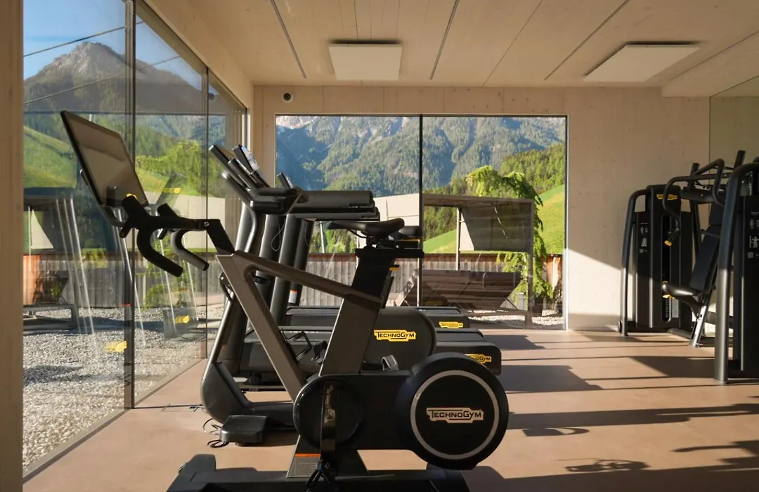 Kronplatz-Resort Hotel Kristall-1