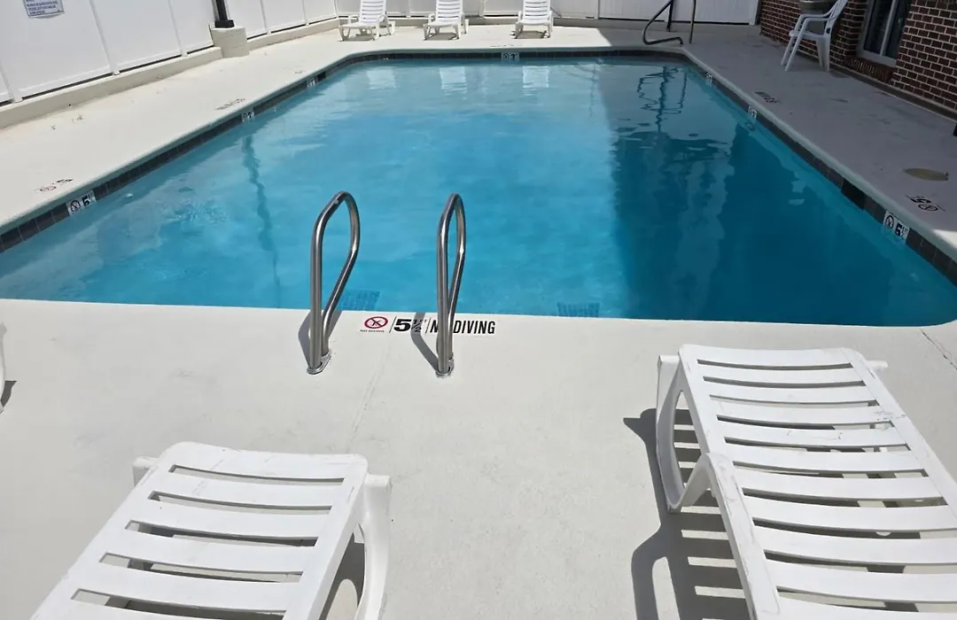 Comfort Inn & Suites Brunswick I-95-1
