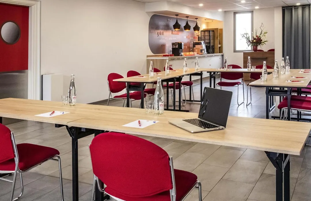IBIS Cannes Mouans Sartoux parking gratuit-1
