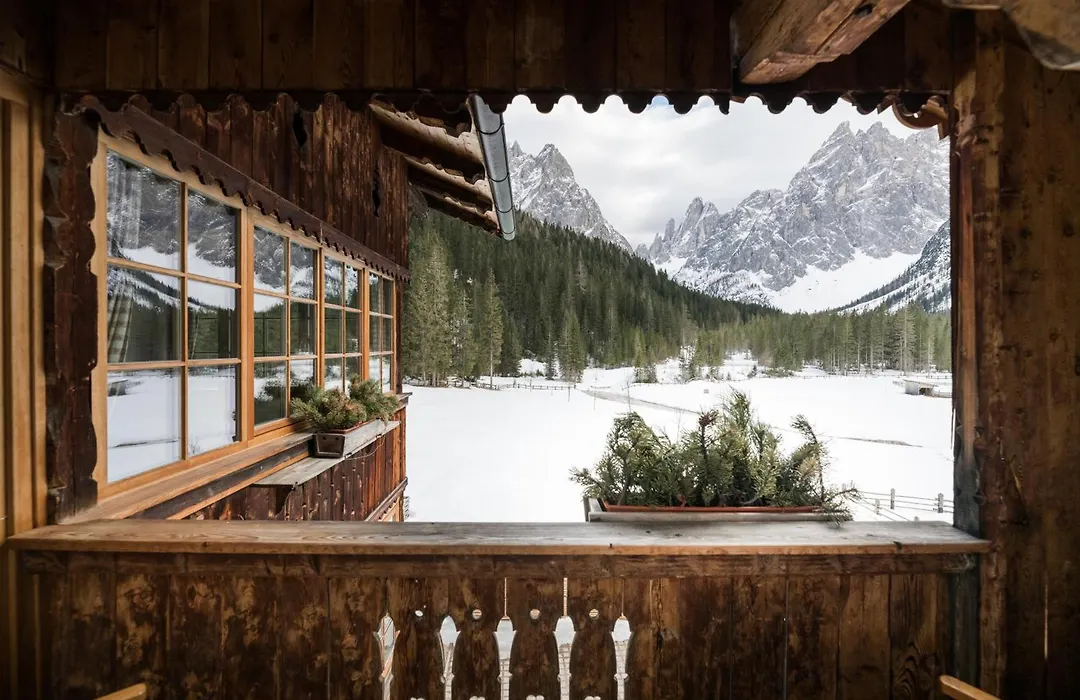 Hotel Dolomitenhof & Chalet Alte Post-1
