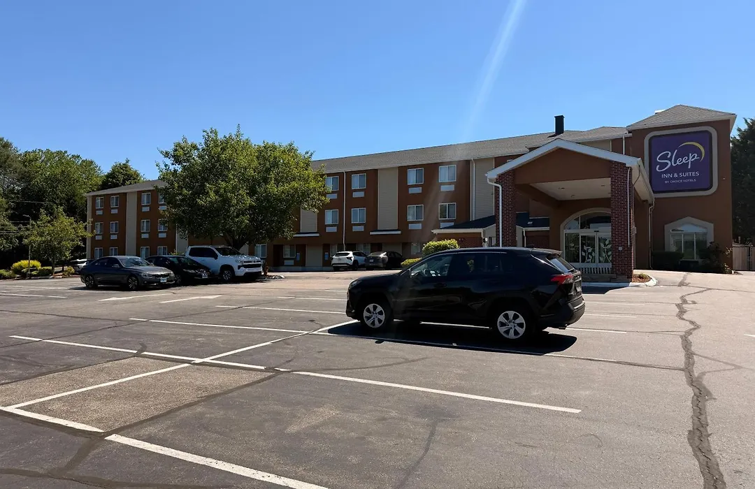 Sleep Inn & Suites Niantic North-1