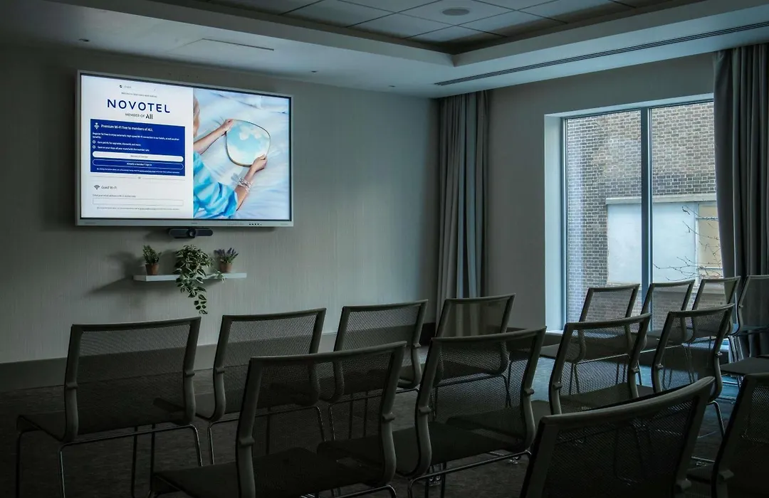 Novotel London Brentford-1