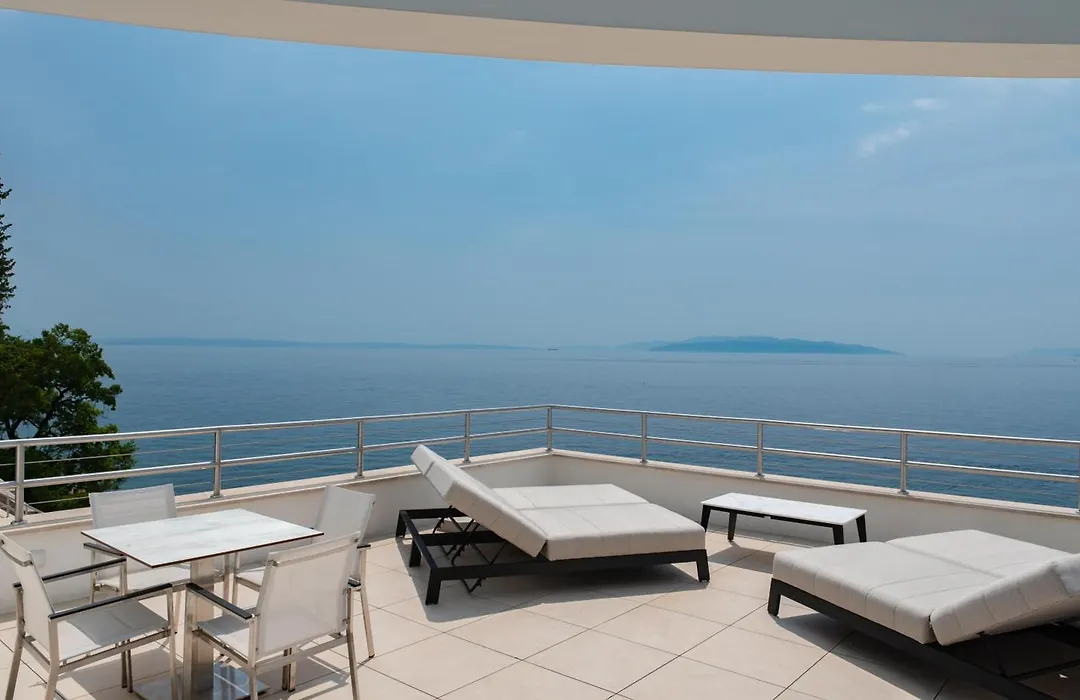 Hilton Rijeka Costabella Beach Resort And Spa-1