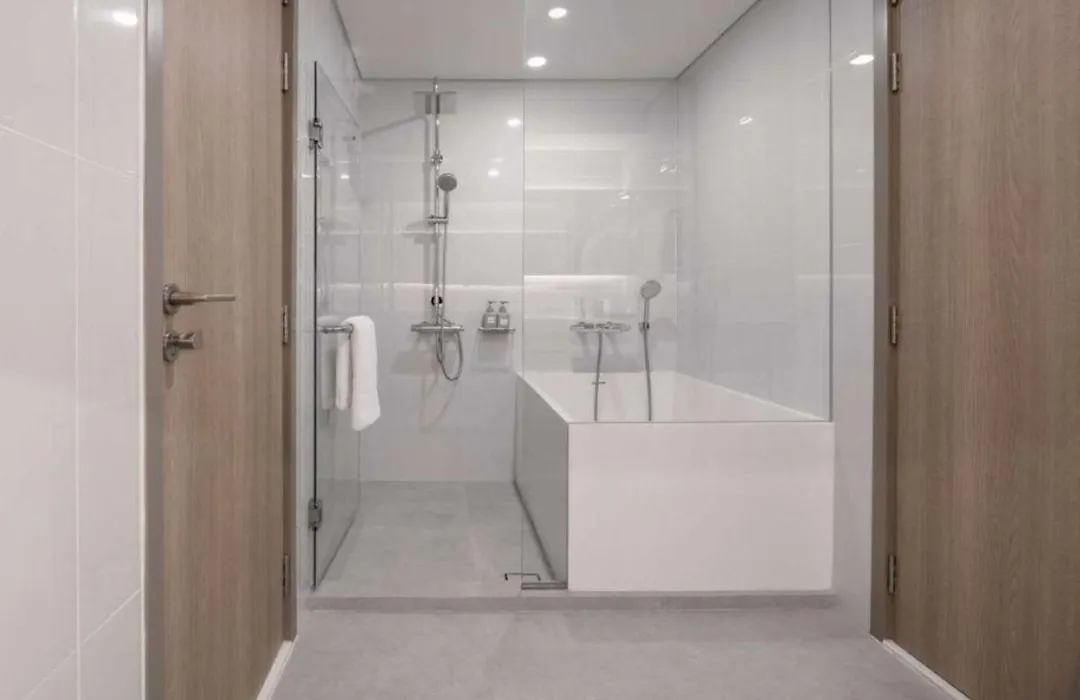 Ramada By Wyndham Bangkok Sukhumvit 87-1