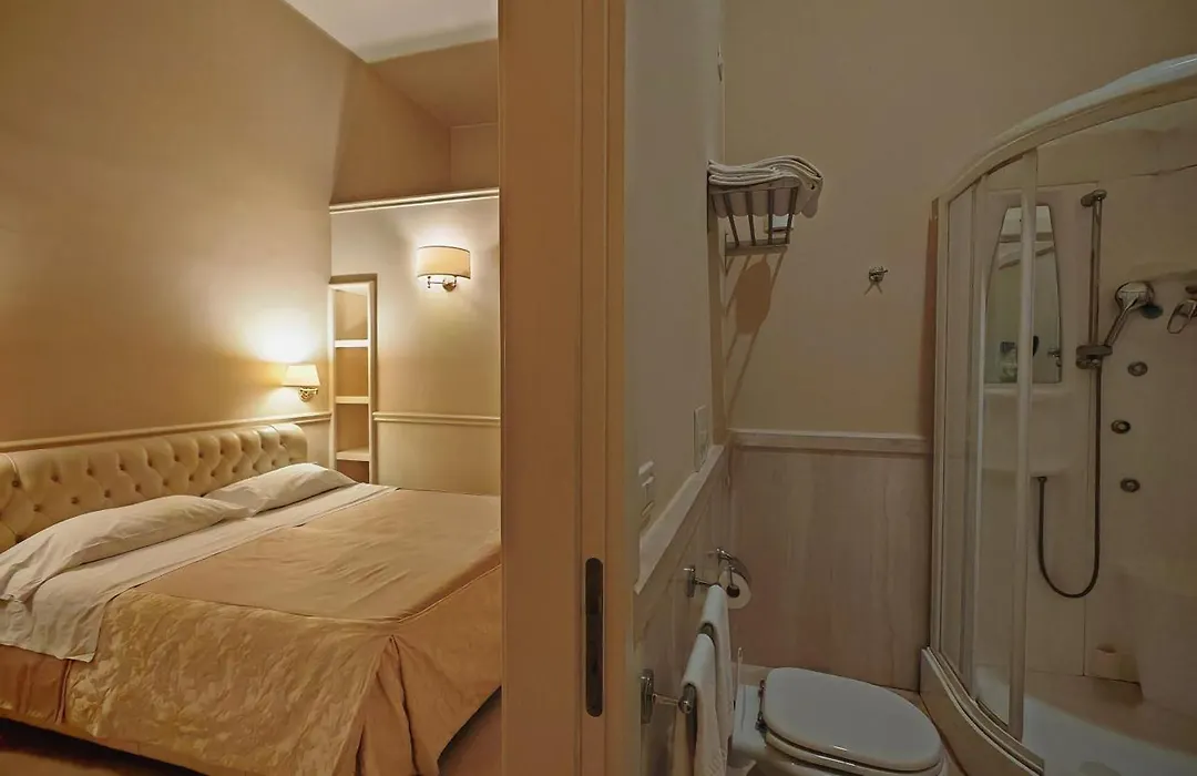 Suite Hotel Santa Chiara-1
