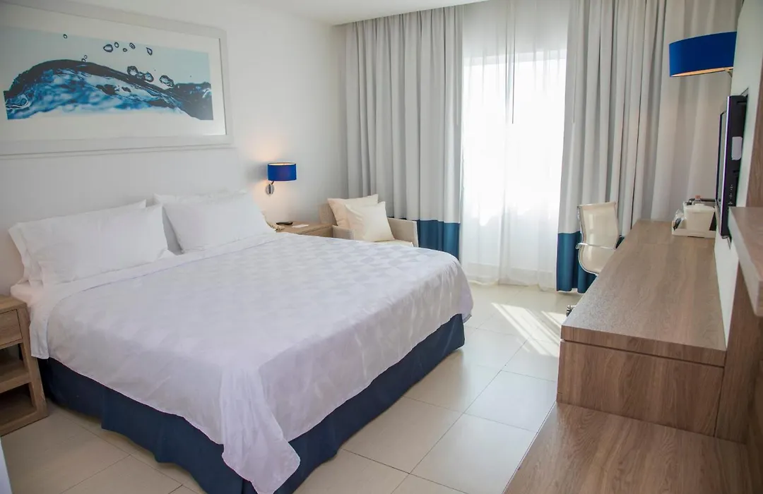 Holiday Inn Acapulco La Isla, an IHG Hotel-1