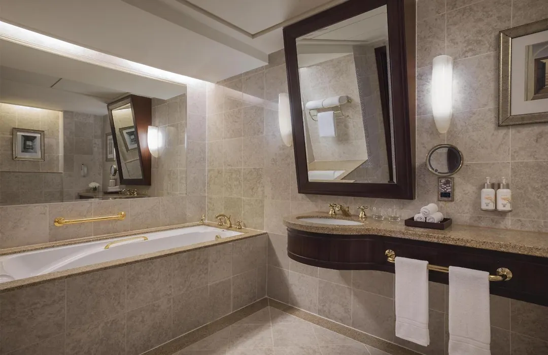 Al Husn Hotel Muscat - Managed By Hilton (Adults Only)-1