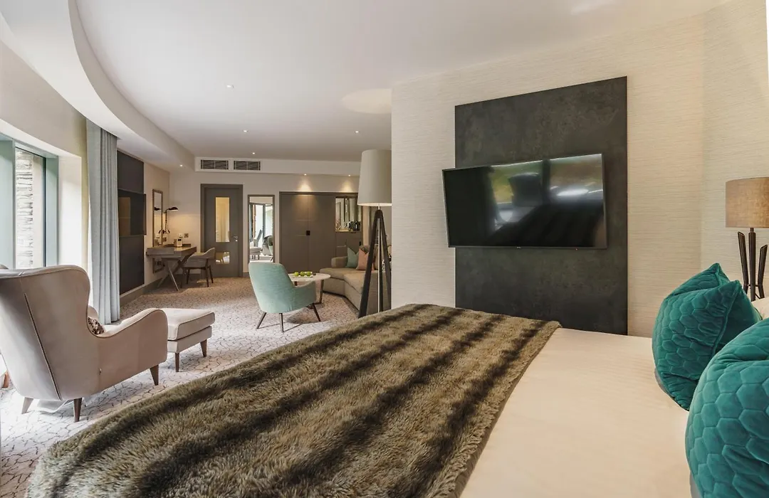 Lodore Falls Hotel & Spa-1