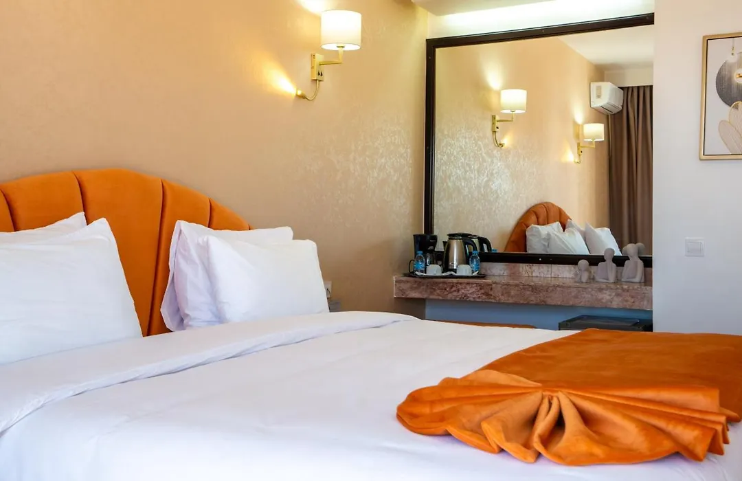 Intouriste Hotel & Suites-1