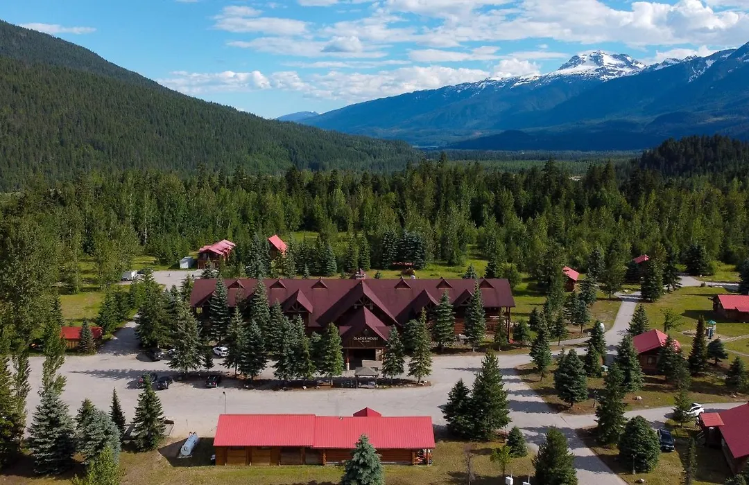 Glacier House Hotel & Resort-1