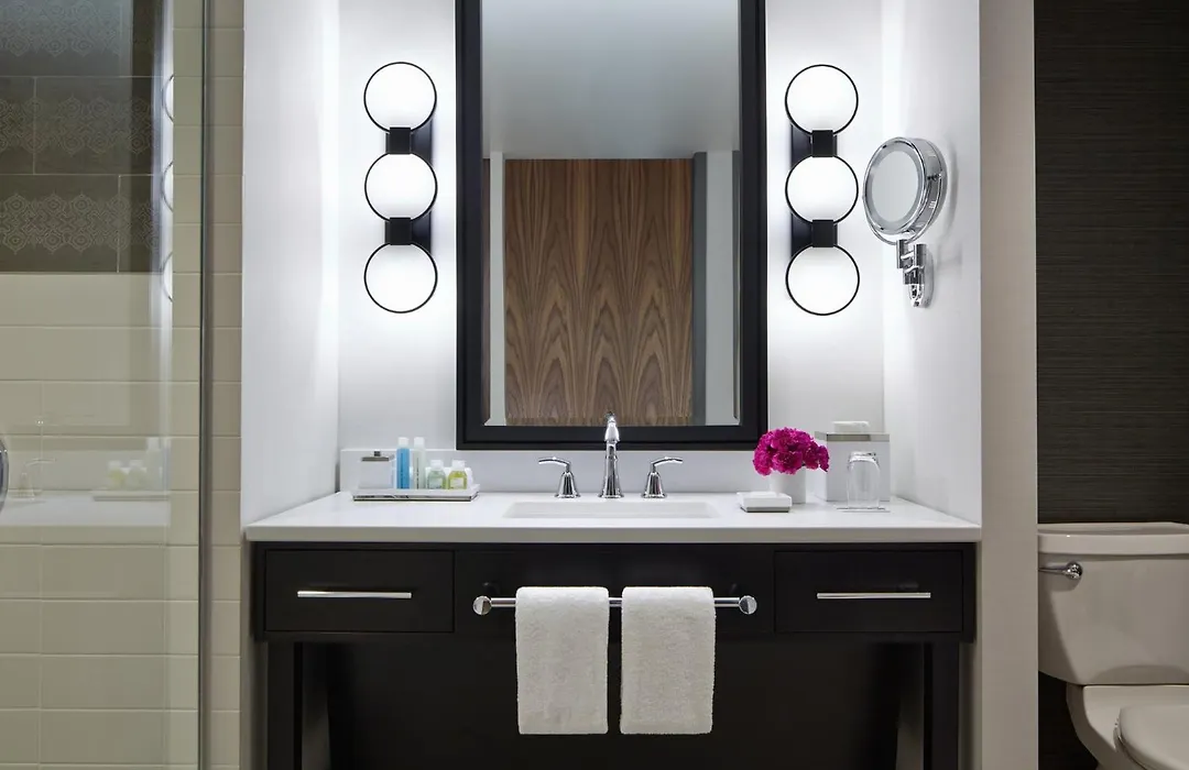 Loews Chicago Hotel-1