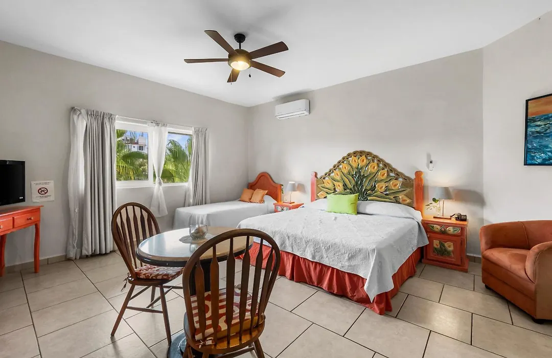 Marina Banderas Suites Hotel Boutique-1
