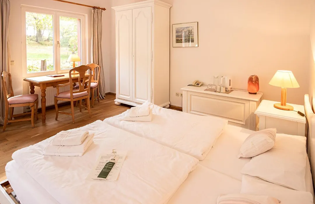 Bio- und Gesundheitshotel Gutshaus Stellshagen-1