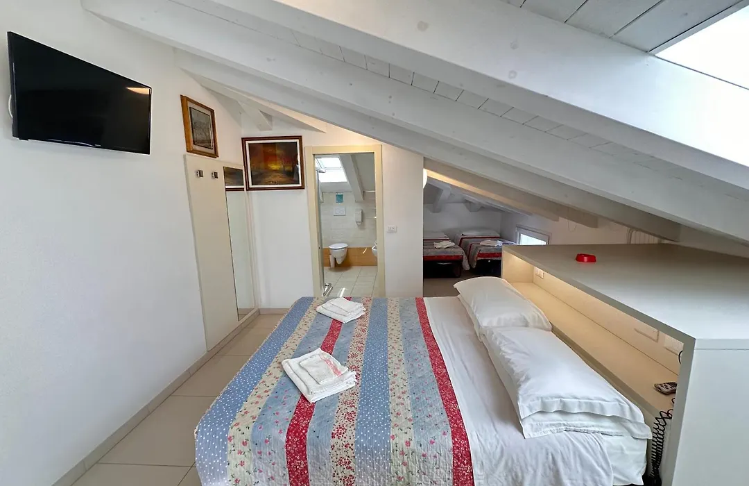 Hotel Leoni-1