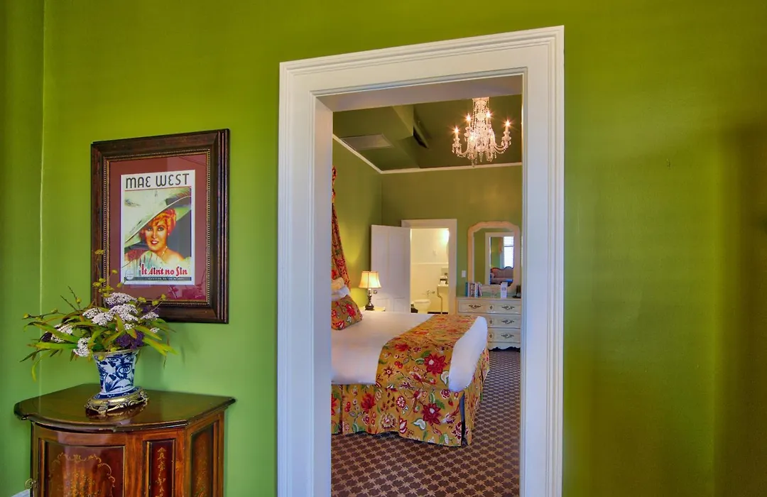 Menger Hotel-1