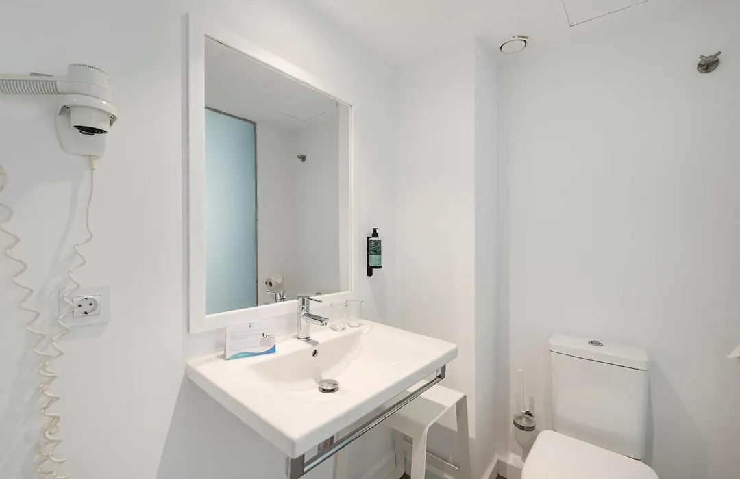 Welikehotel Triton Beach-1